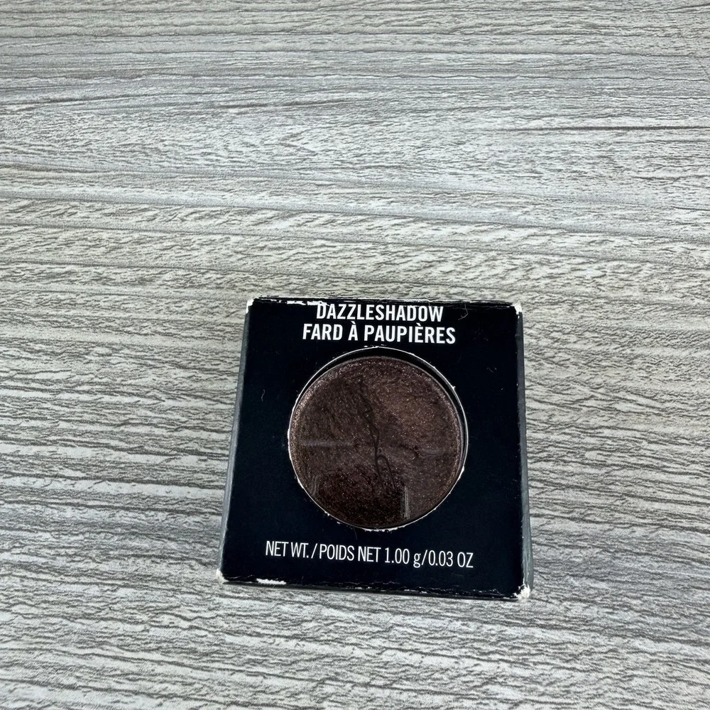 MAC Dazzleshadow Dreamy Beams Shimmer Single Pressed Powder Eyeshadow 1g 0.03oz